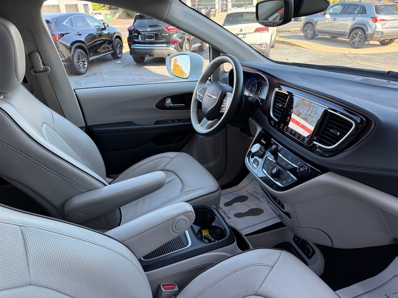 Chrysler Pacifica  2020