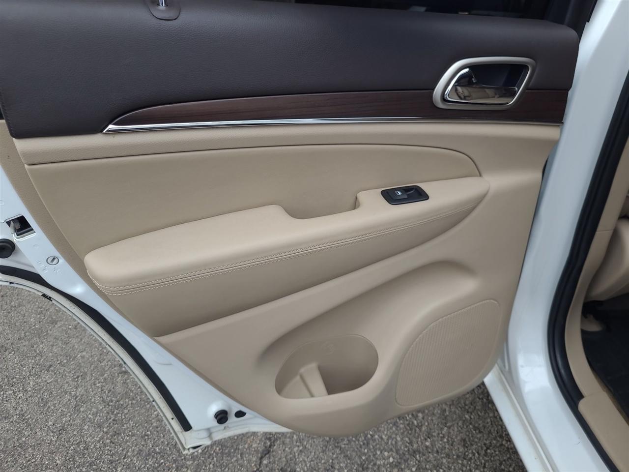 Jeep Grand Cherokee  2015