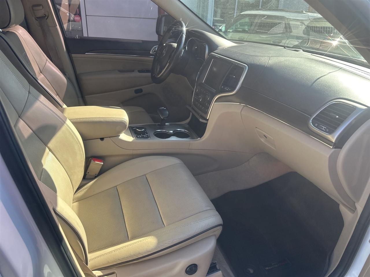 Jeep Grand Cherokee  2015