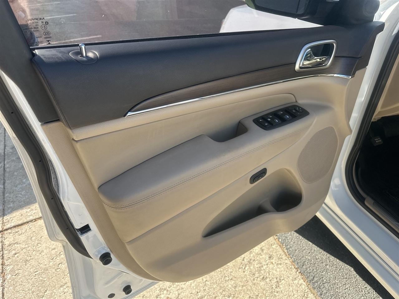 Jeep Grand Cherokee  2015