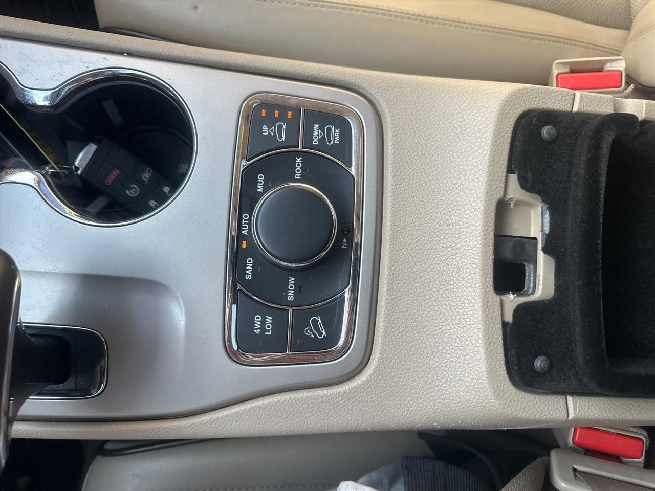 Jeep Grand Cherokee  2015