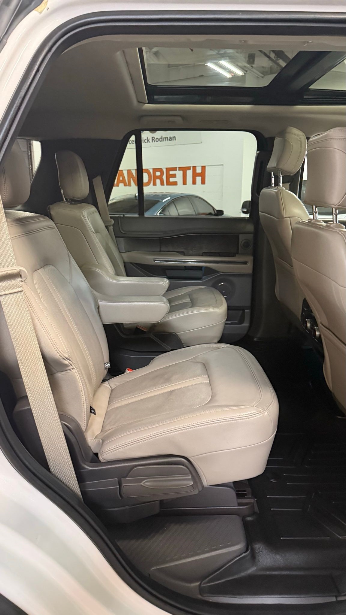 Ford Expedition  2019
