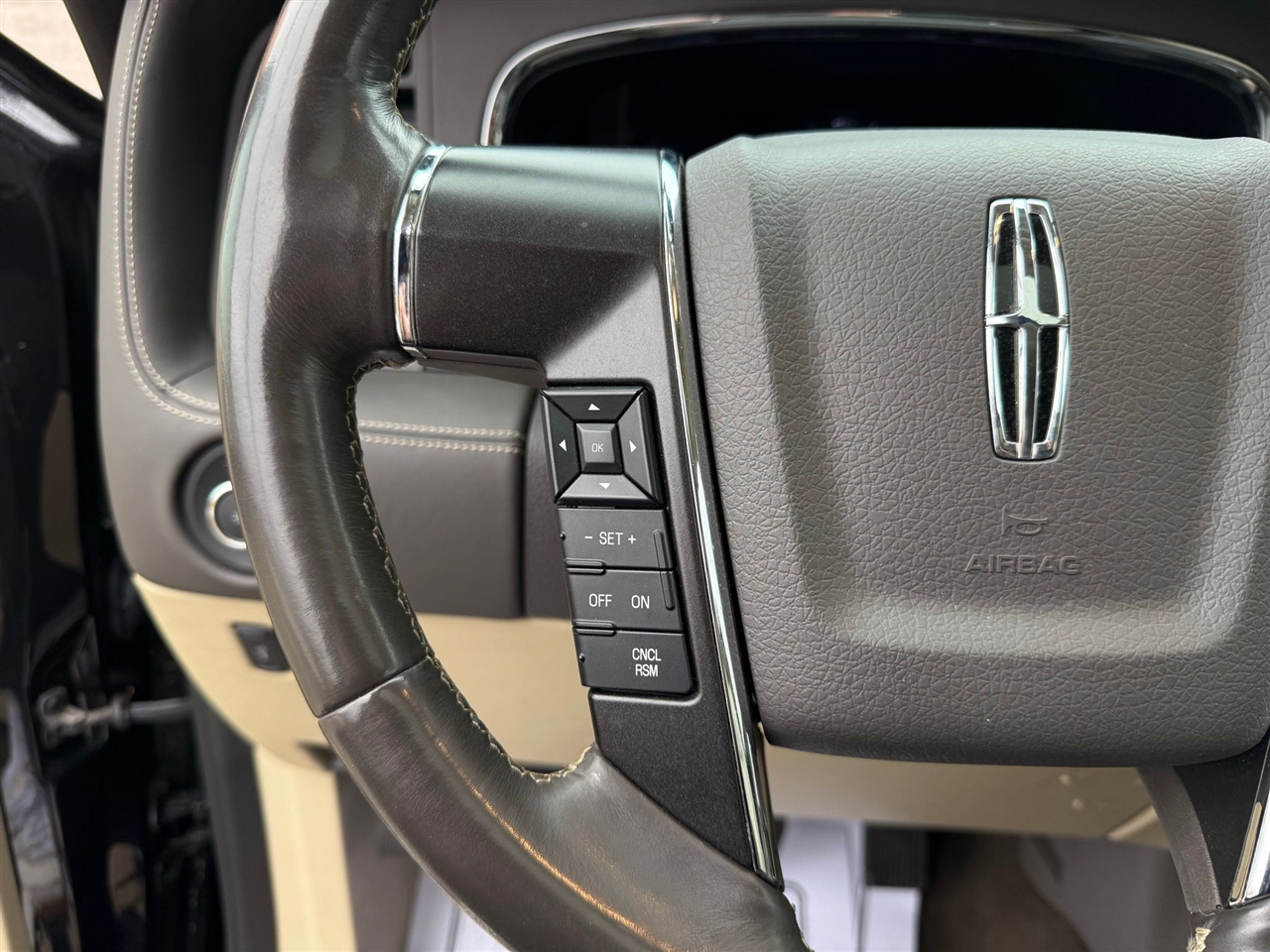 Lincoln Navigator  2015