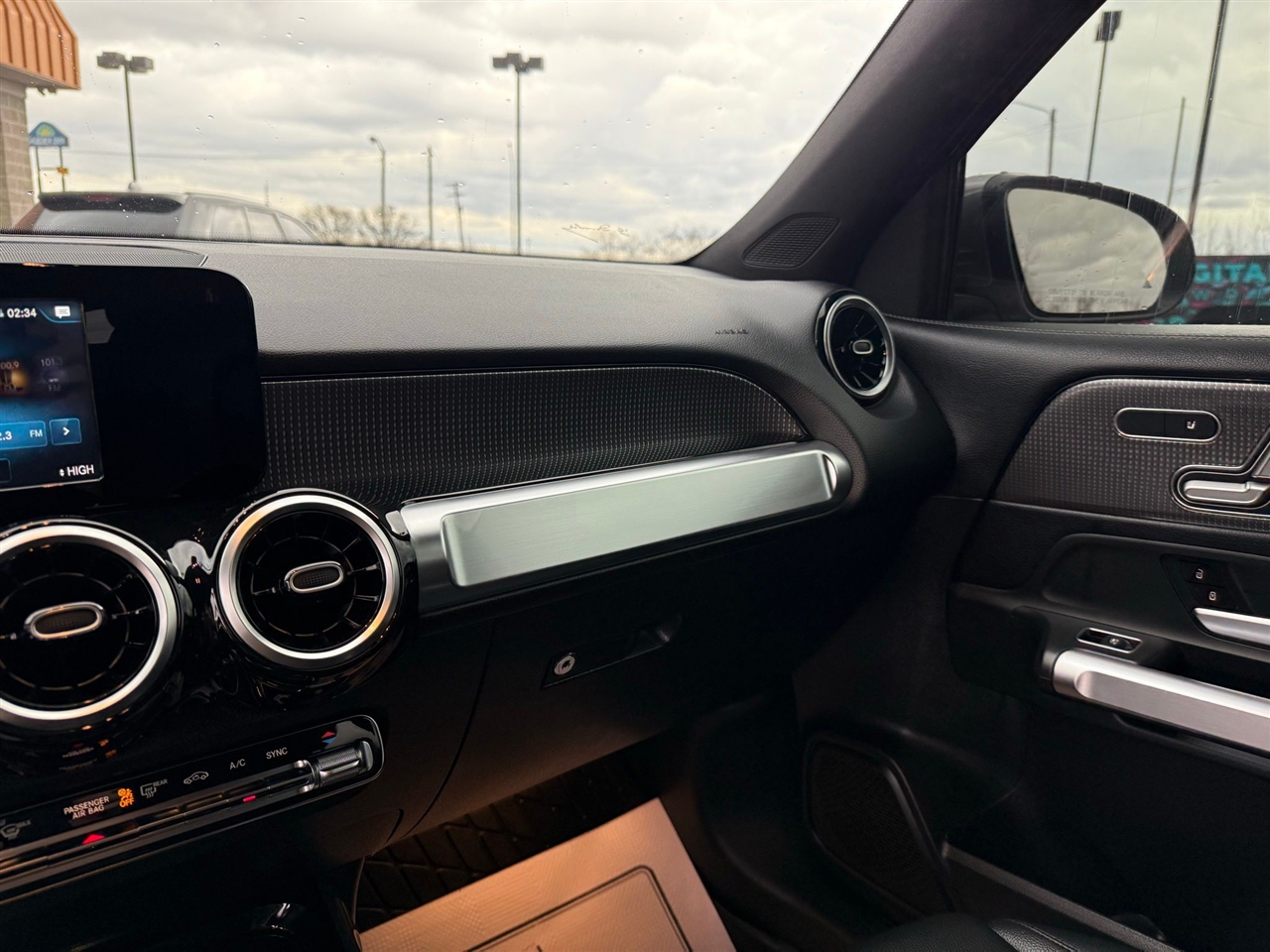 Mercedes-Benz GLB-Class  2020