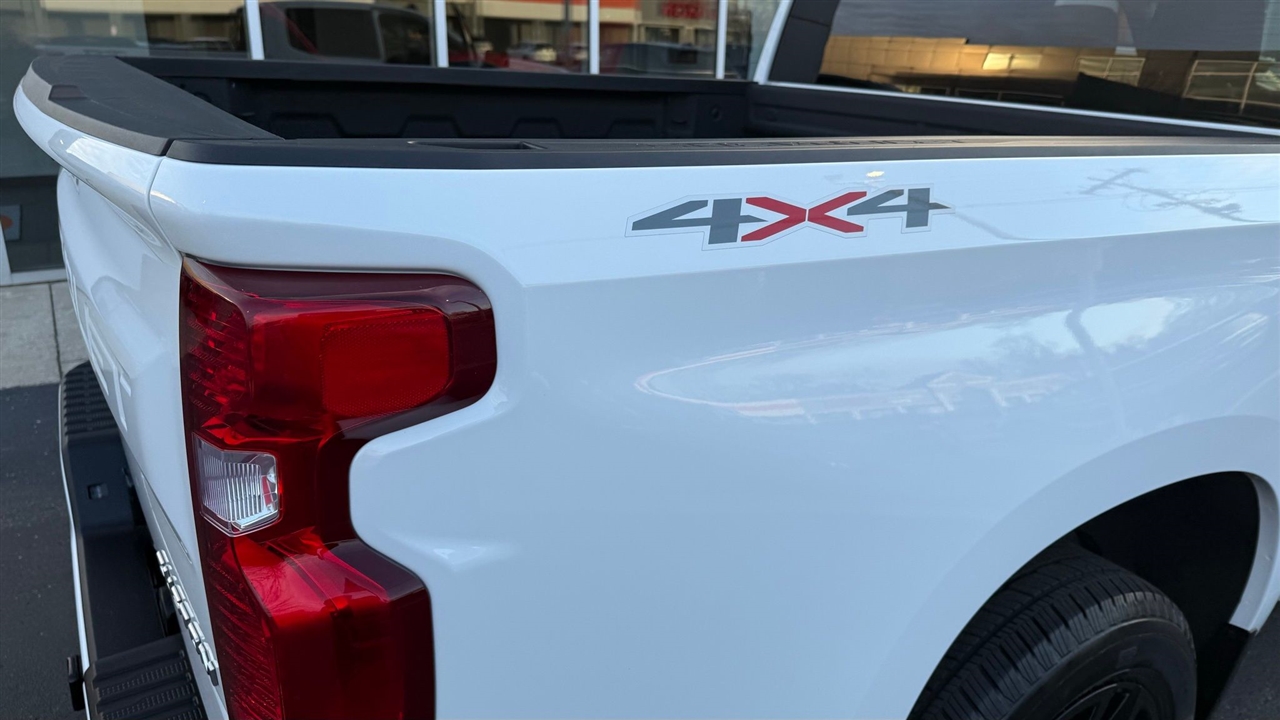 Chevrolet Silverado 1500  2023