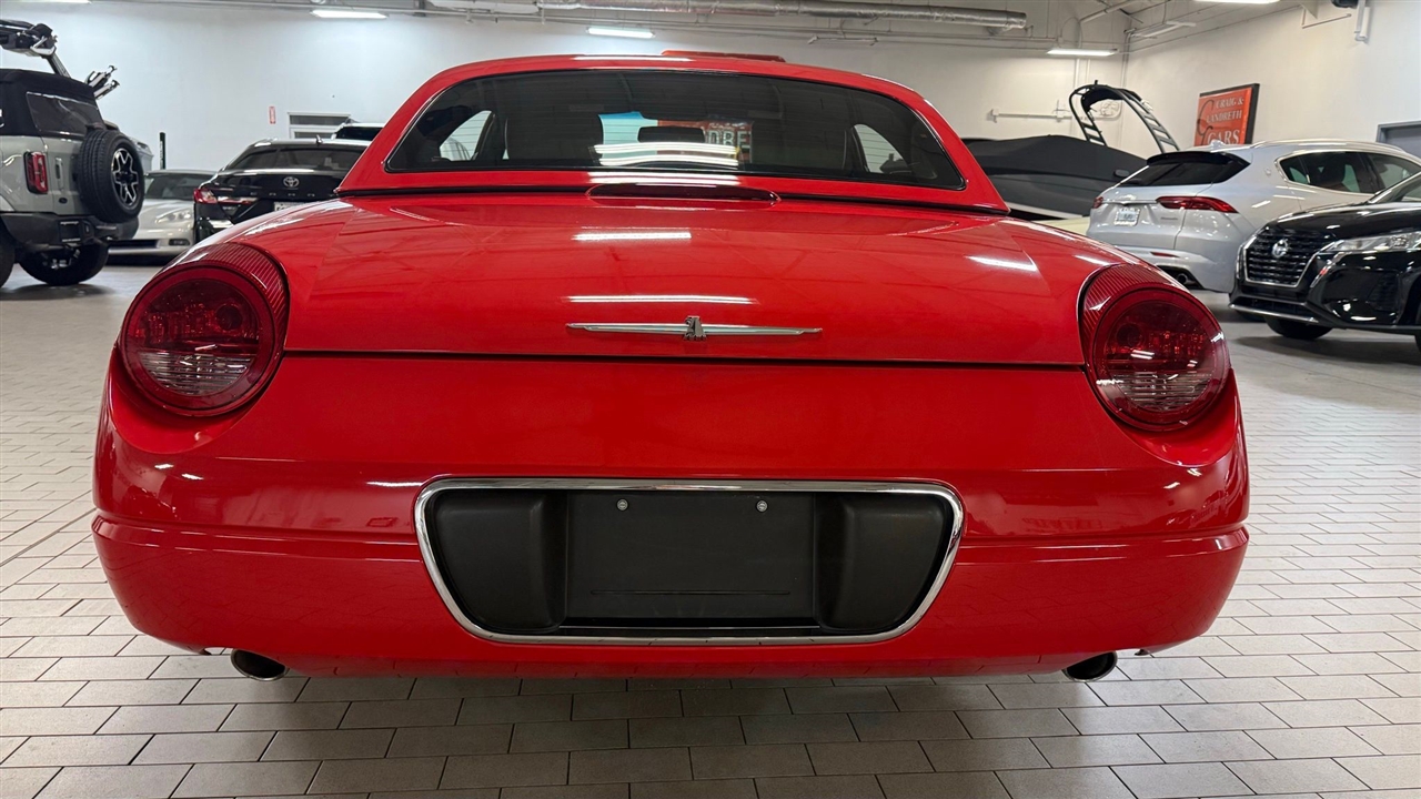 Ford Thunderbird  2005