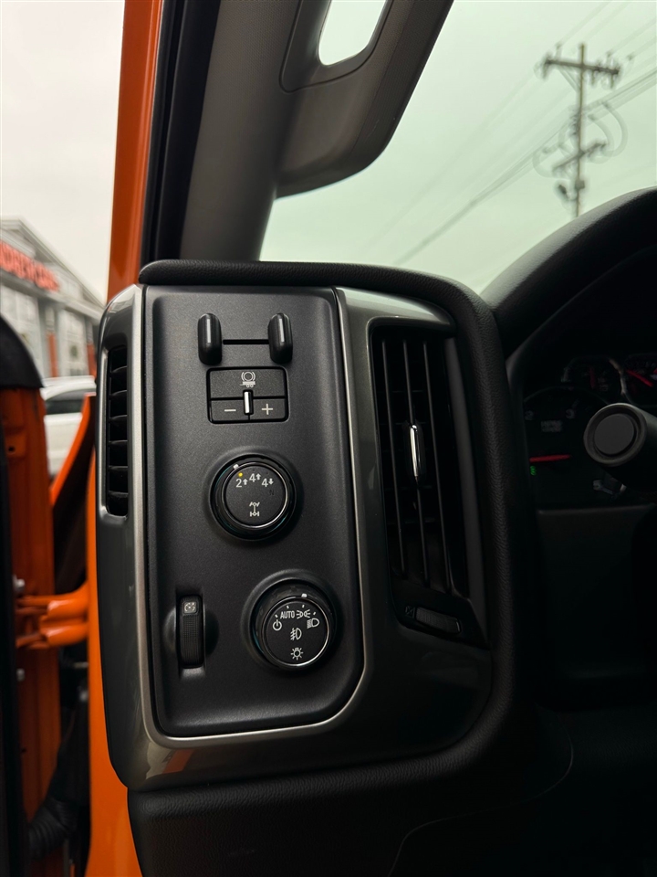 Chevrolet Silverado Medium Duty  2022