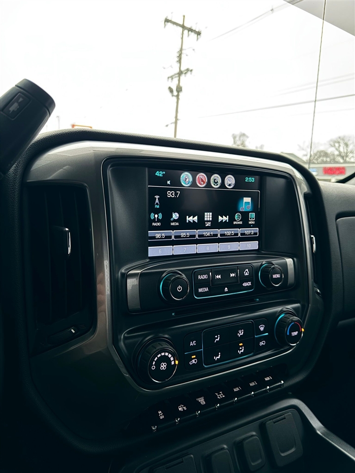 Chevrolet Silverado Medium Duty  2022