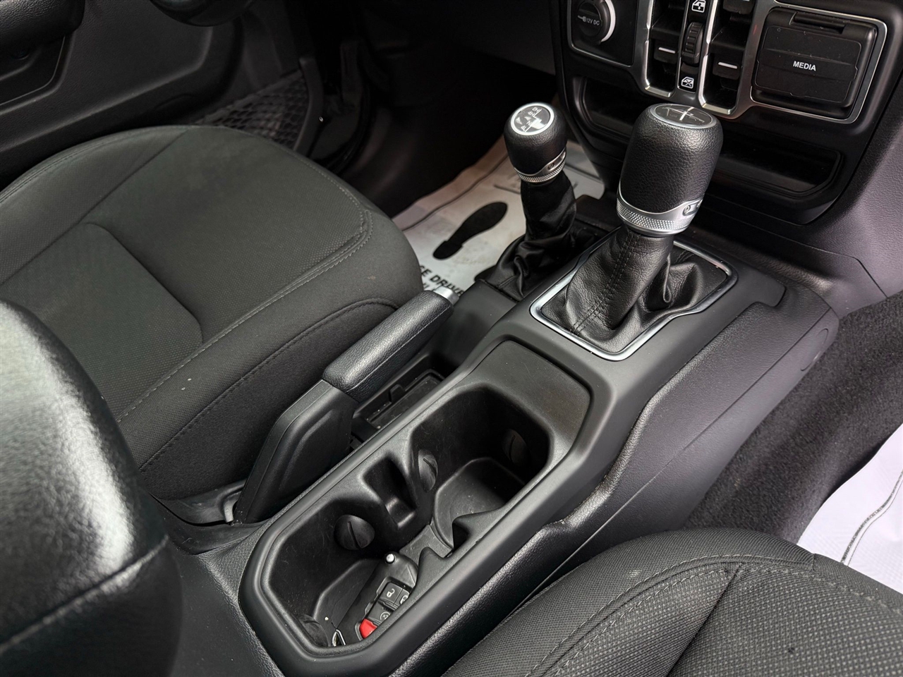 Jeep Gladiator  2021