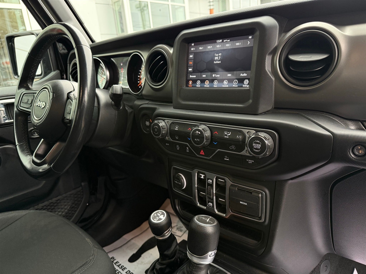 Jeep Gladiator  2021