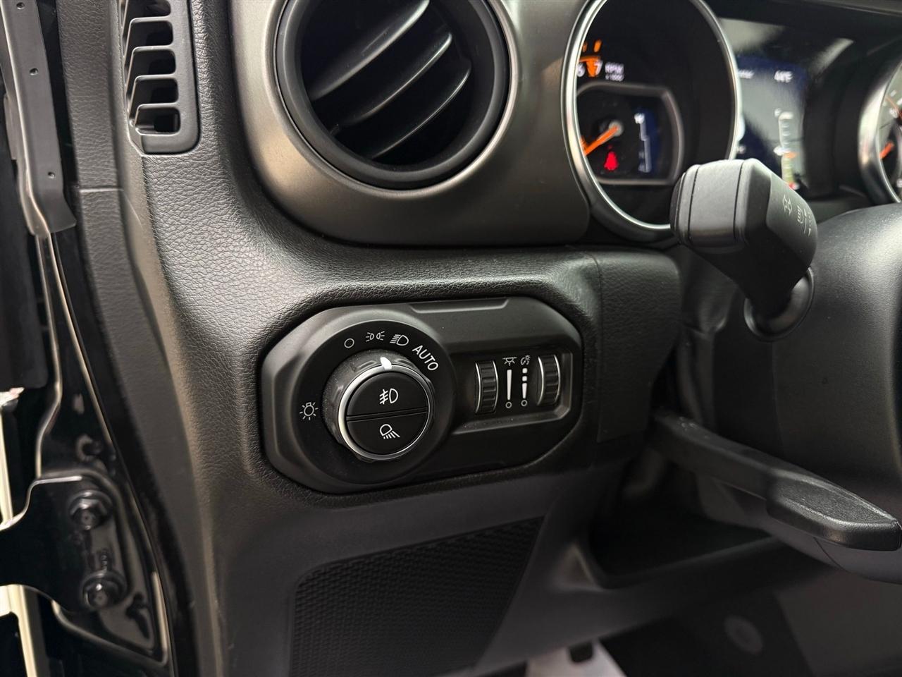 Jeep Gladiator  2021