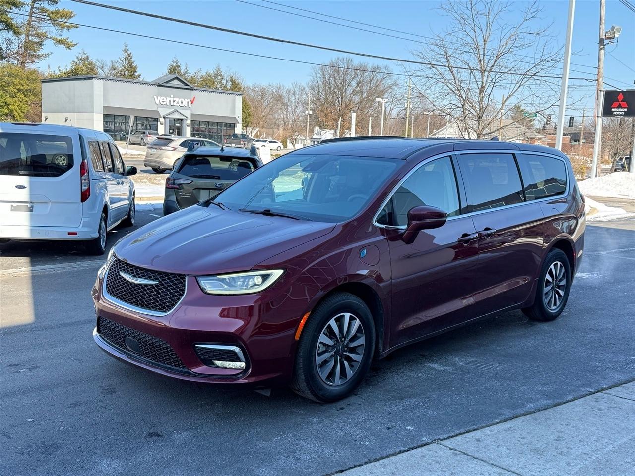 Chrysler Pacifica Hybrid  2022