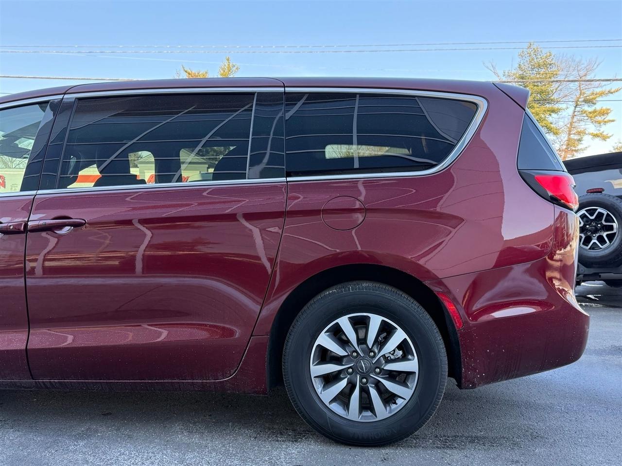 Chrysler Pacifica Hybrid  2022