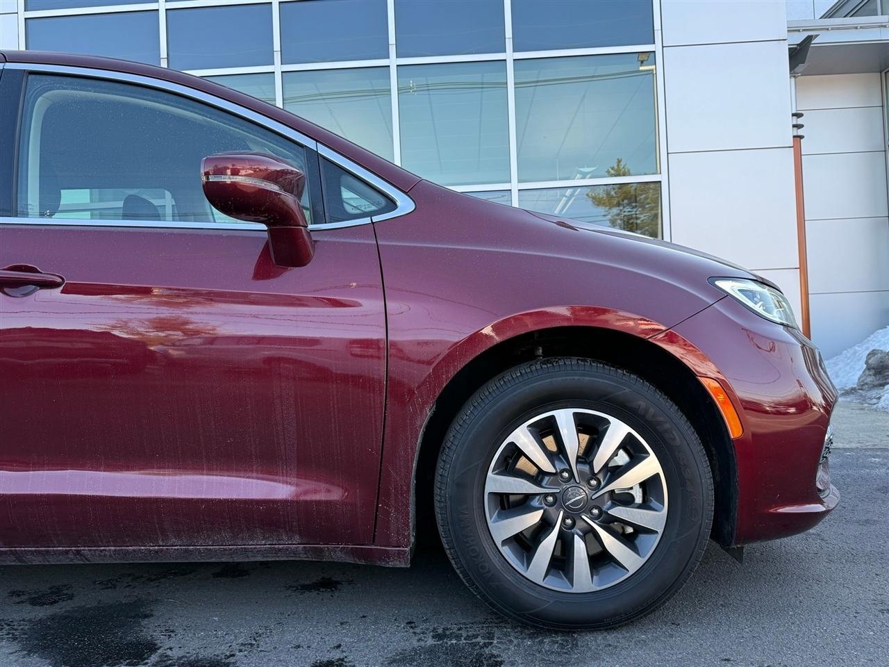 Chrysler Pacifica Hybrid  2022