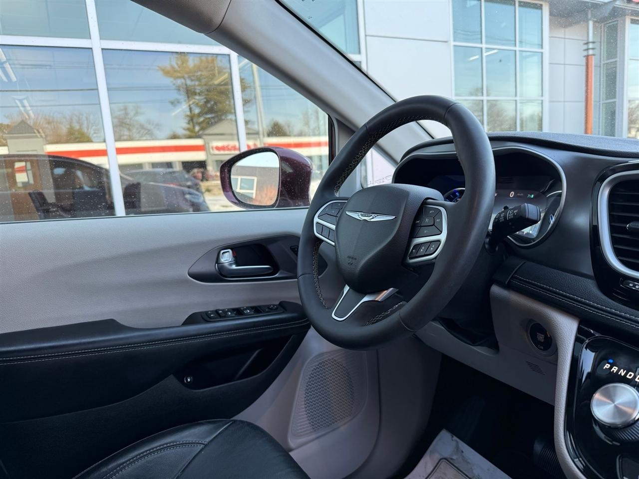 Chrysler Pacifica Hybrid  2022