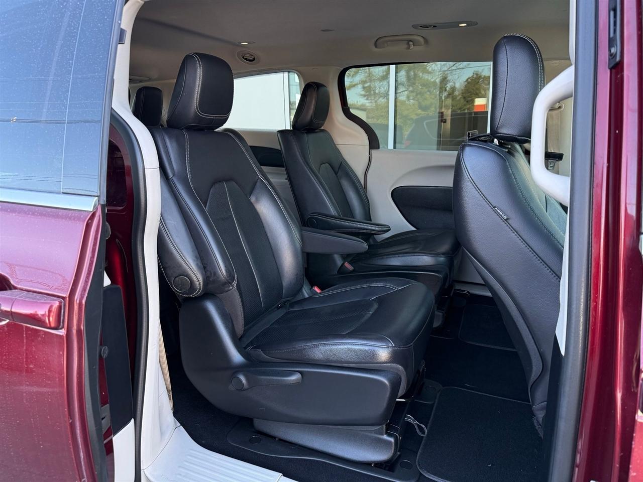 Chrysler Pacifica Hybrid  2022