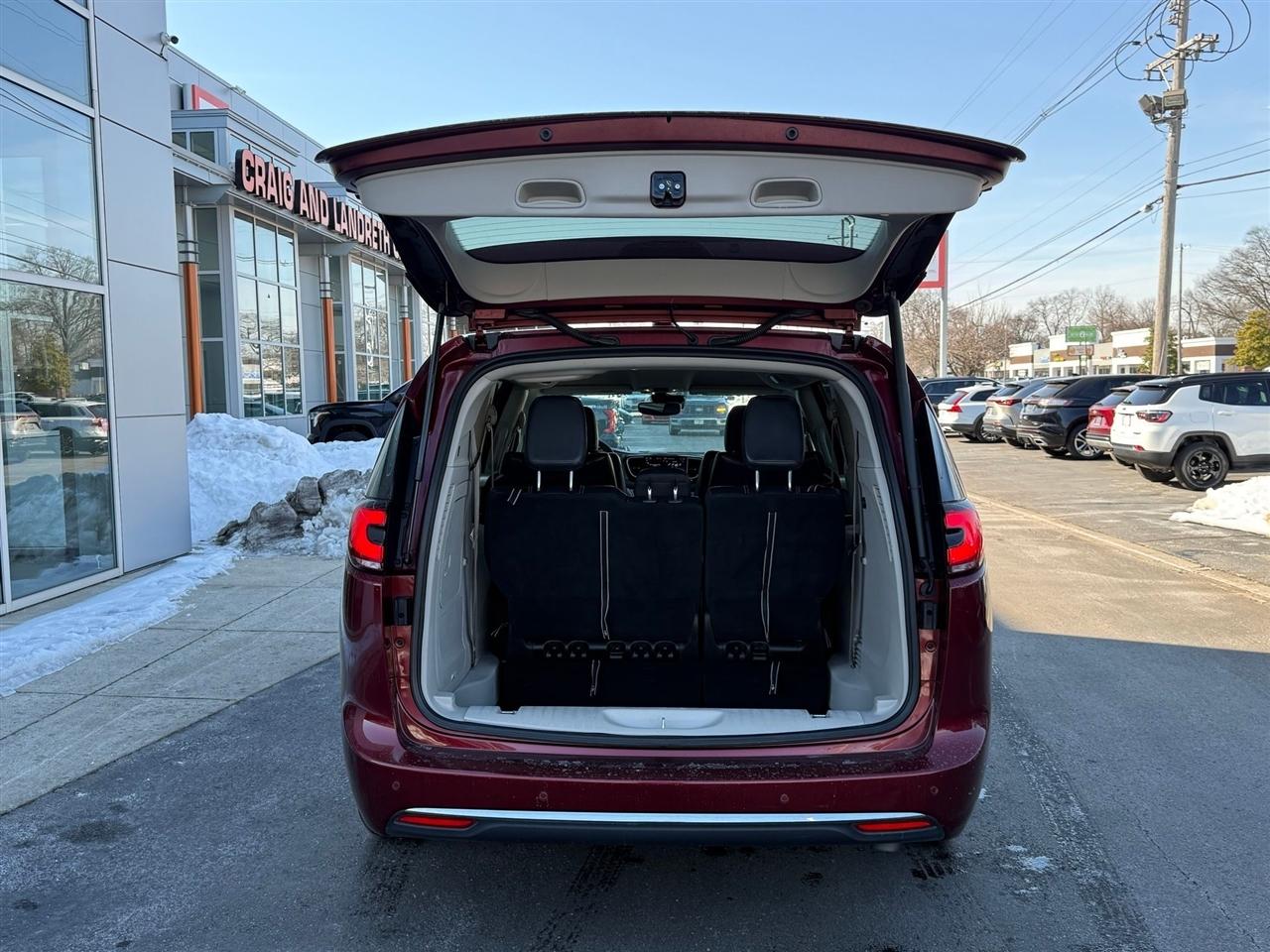 Chrysler Pacifica Hybrid  2022