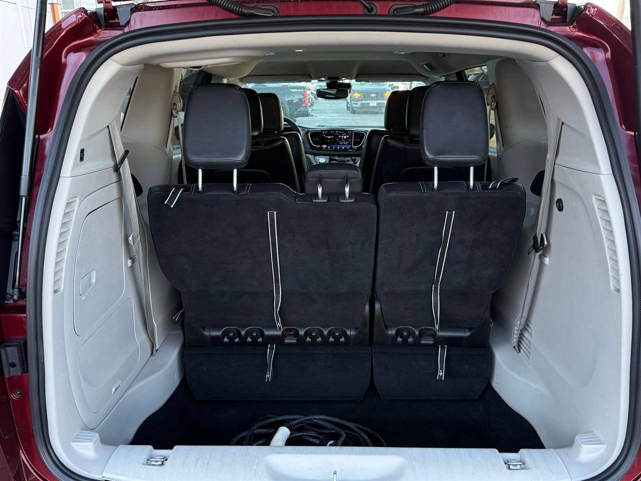 Chrysler Pacifica Hybrid  2022