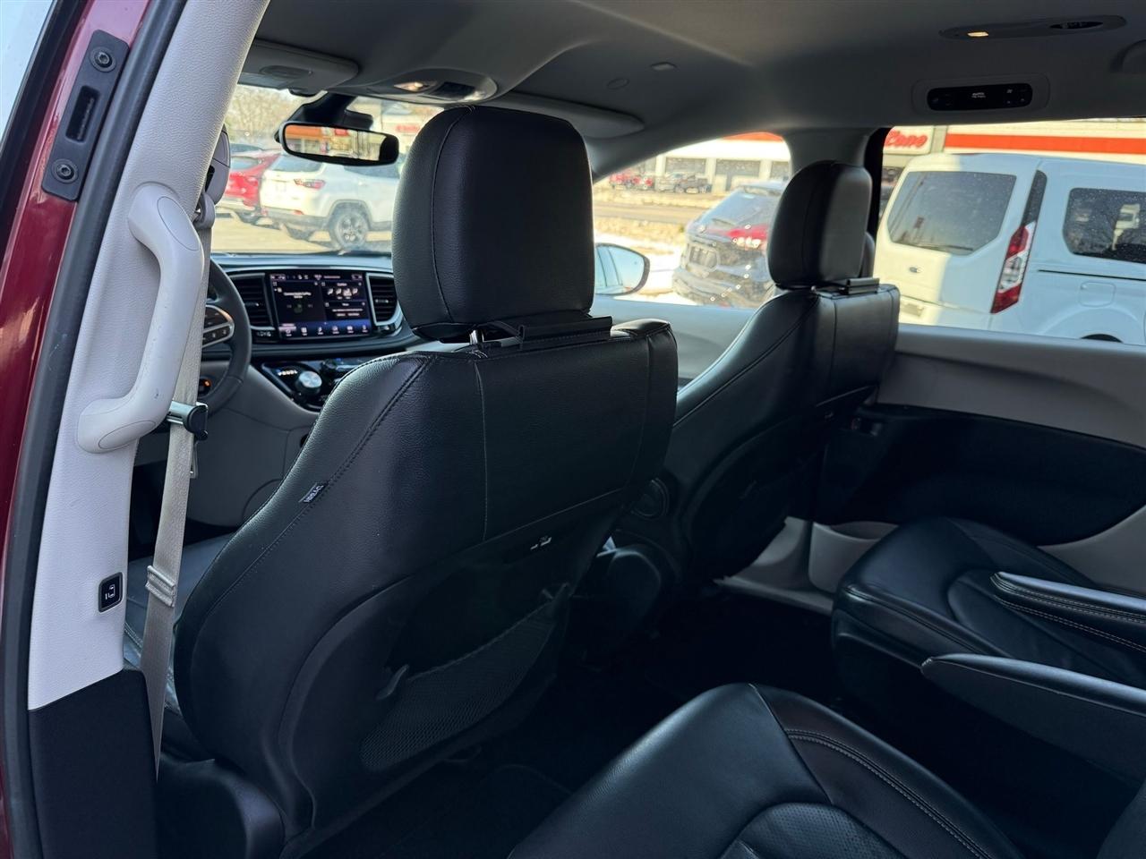 Chrysler Pacifica Hybrid  2022