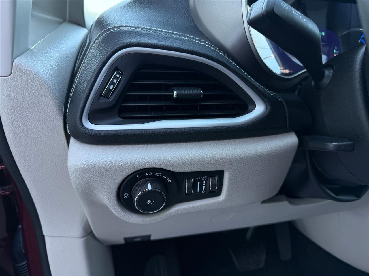 Chrysler Pacifica Hybrid  2022