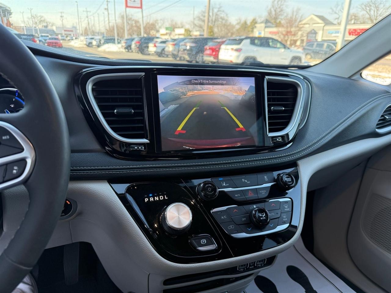 Chrysler Pacifica Hybrid  2022