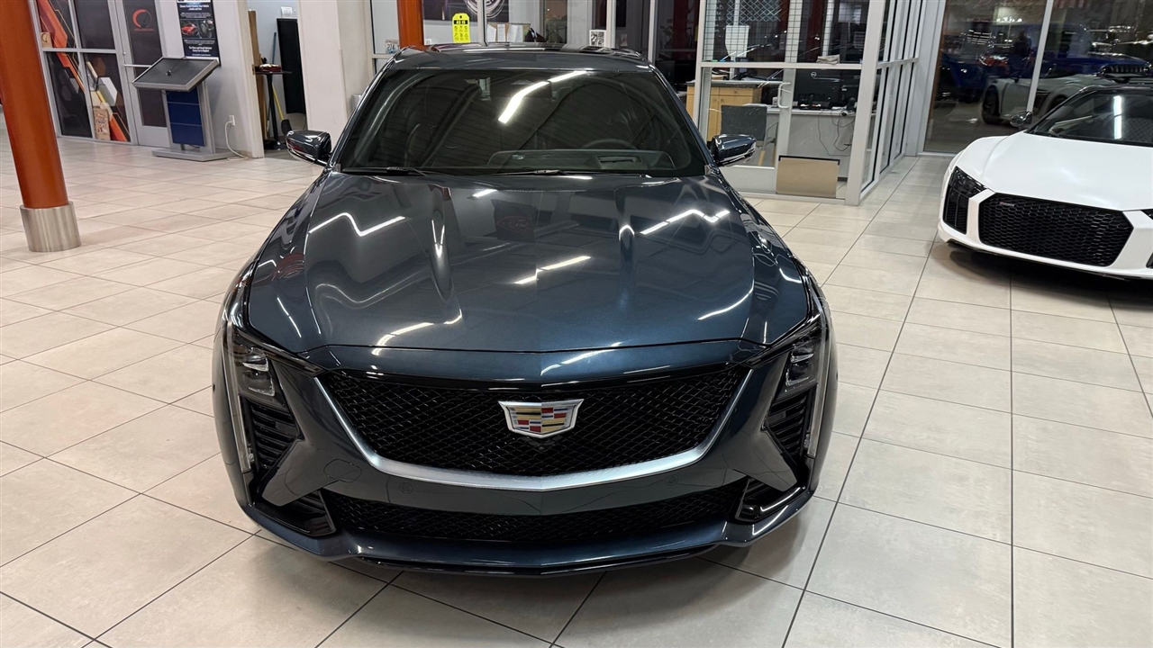 Cadillac CT5  2025