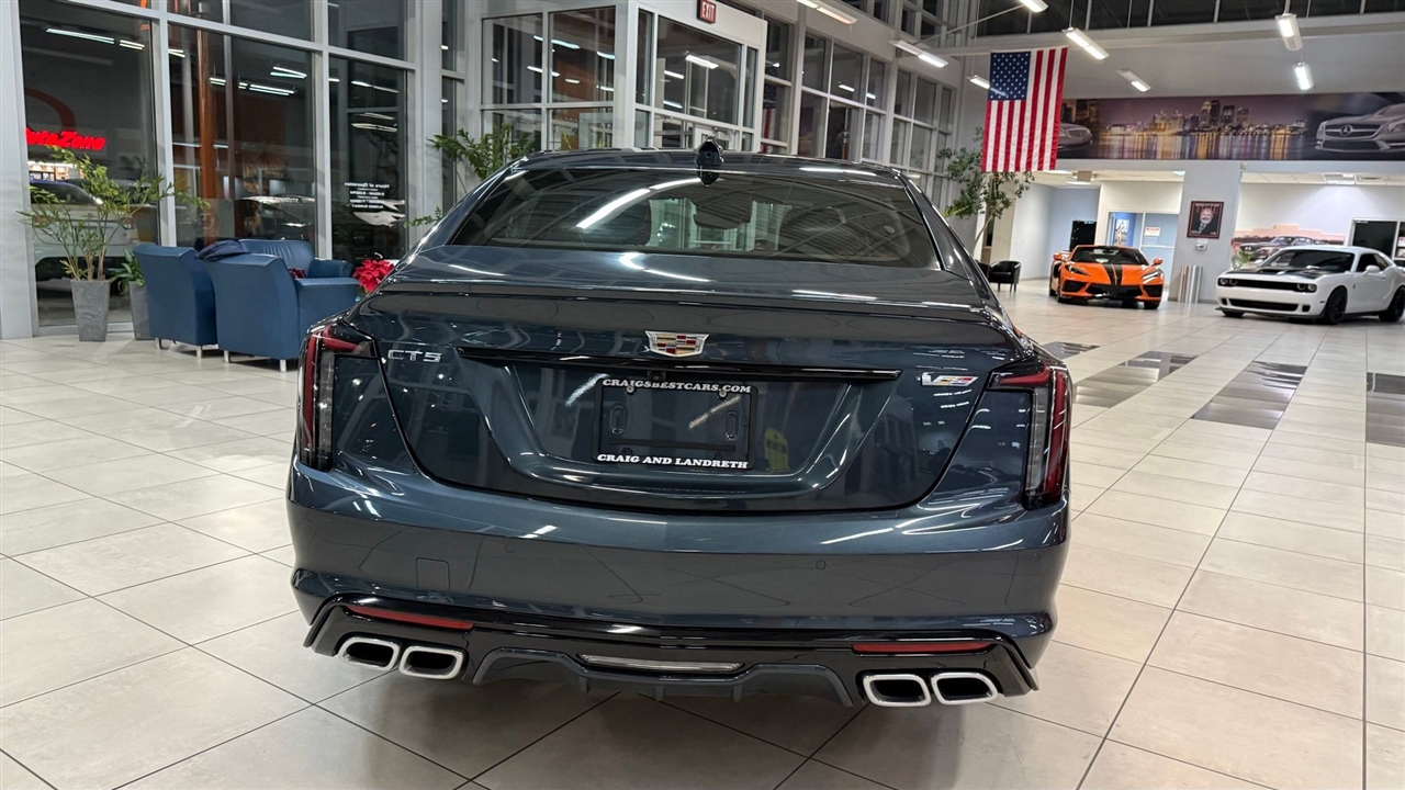 Cadillac CT5  2025