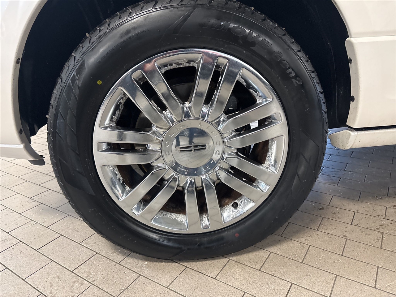 Lincoln Navigator L  2010