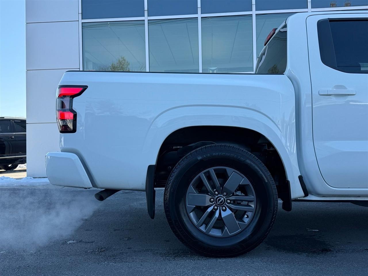 Nissan Frontier  2025