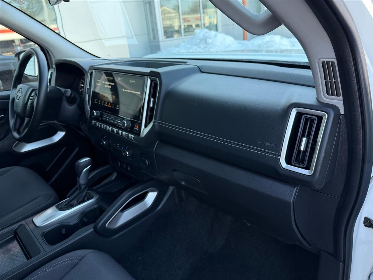 Nissan Frontier  2025