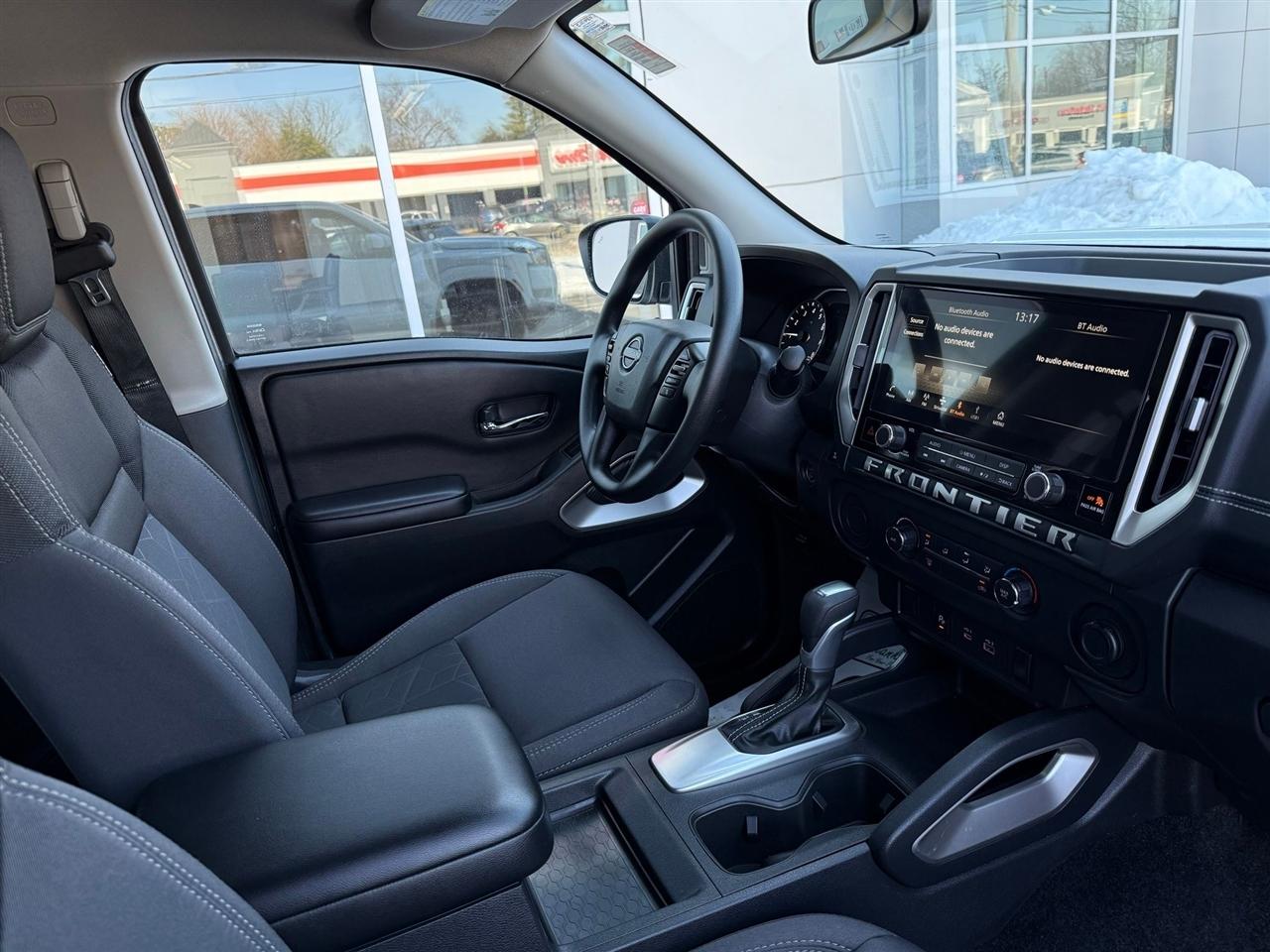 Nissan Frontier  2025