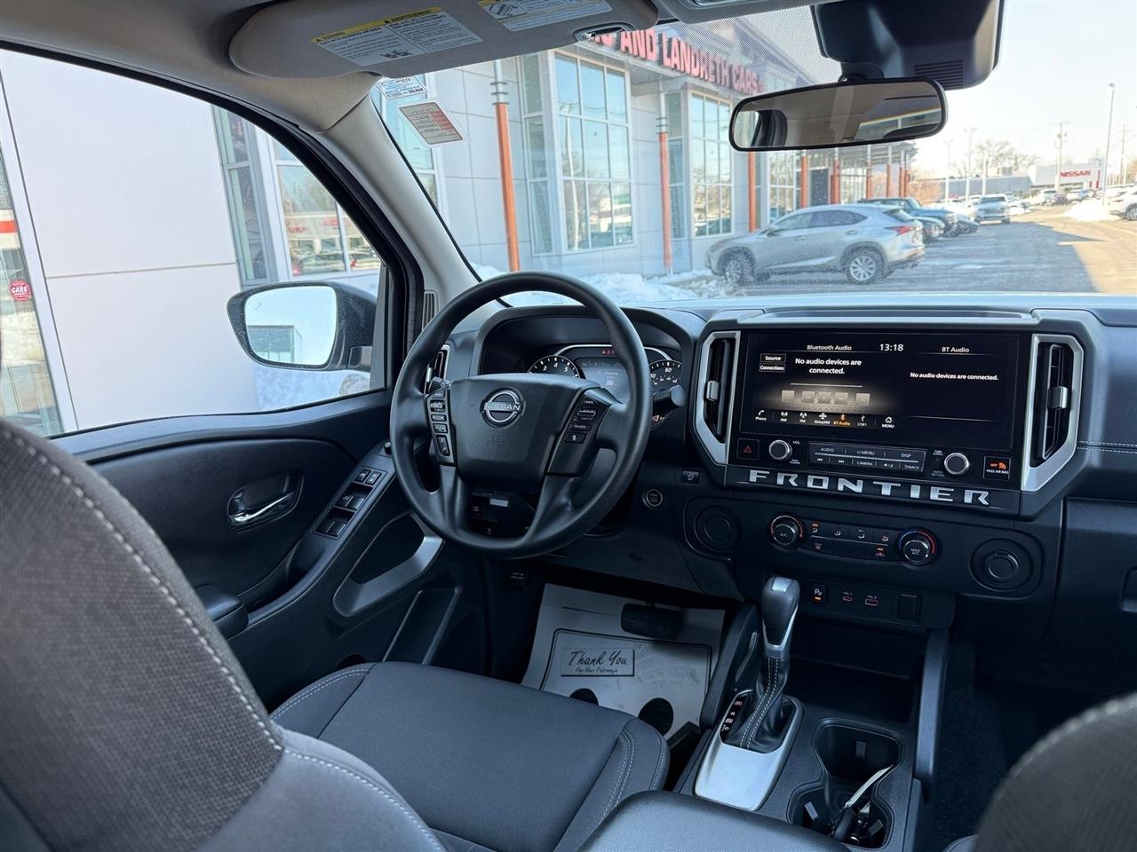 Nissan Frontier  2025