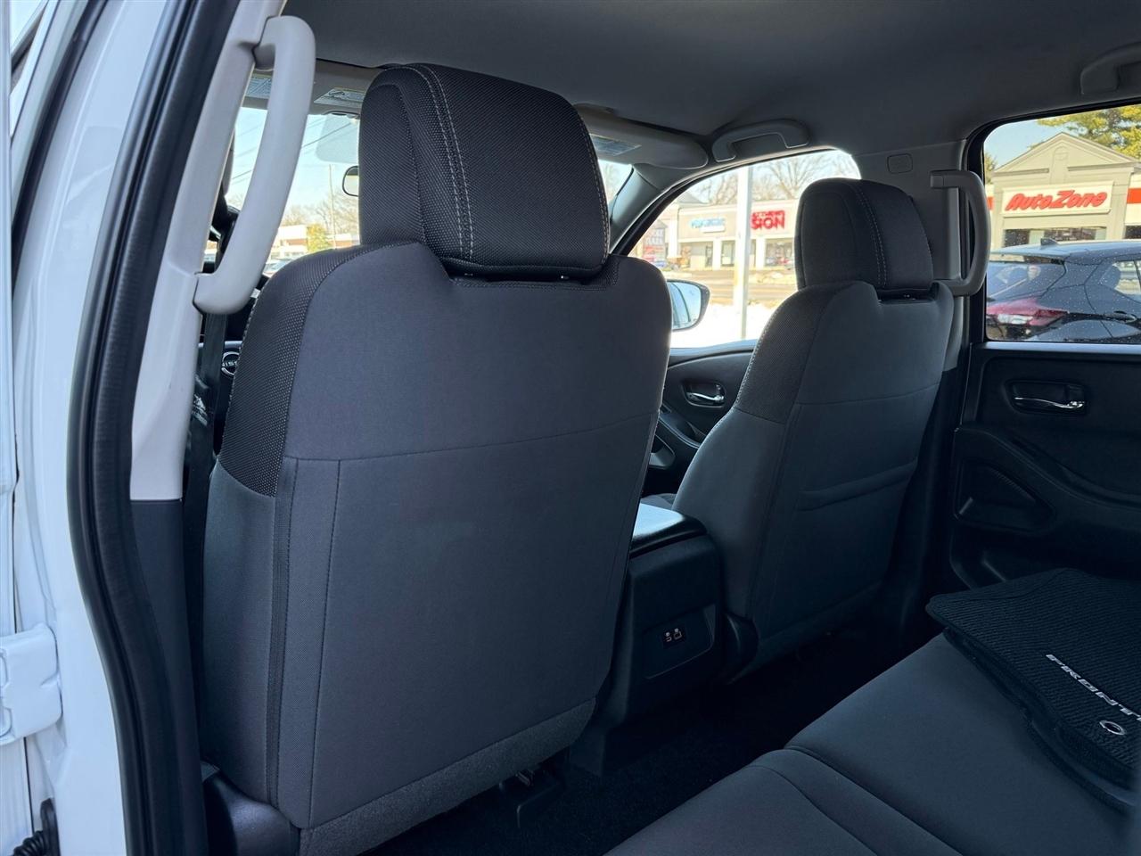 Nissan Frontier  2025