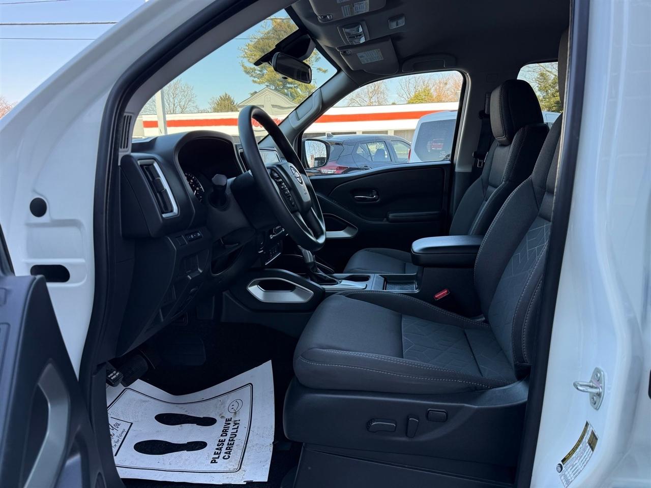 Nissan Frontier  2025