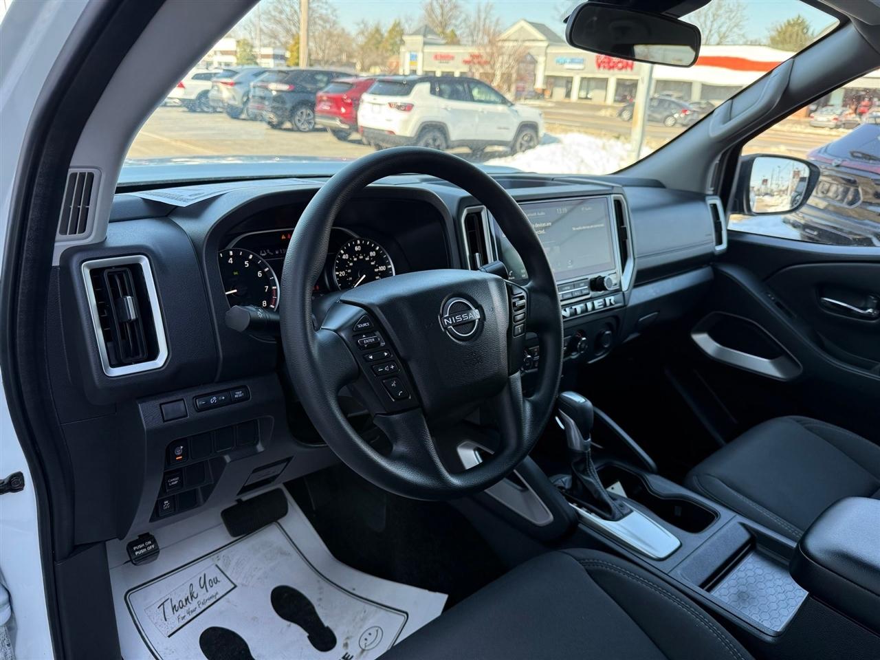 Nissan Frontier  2025