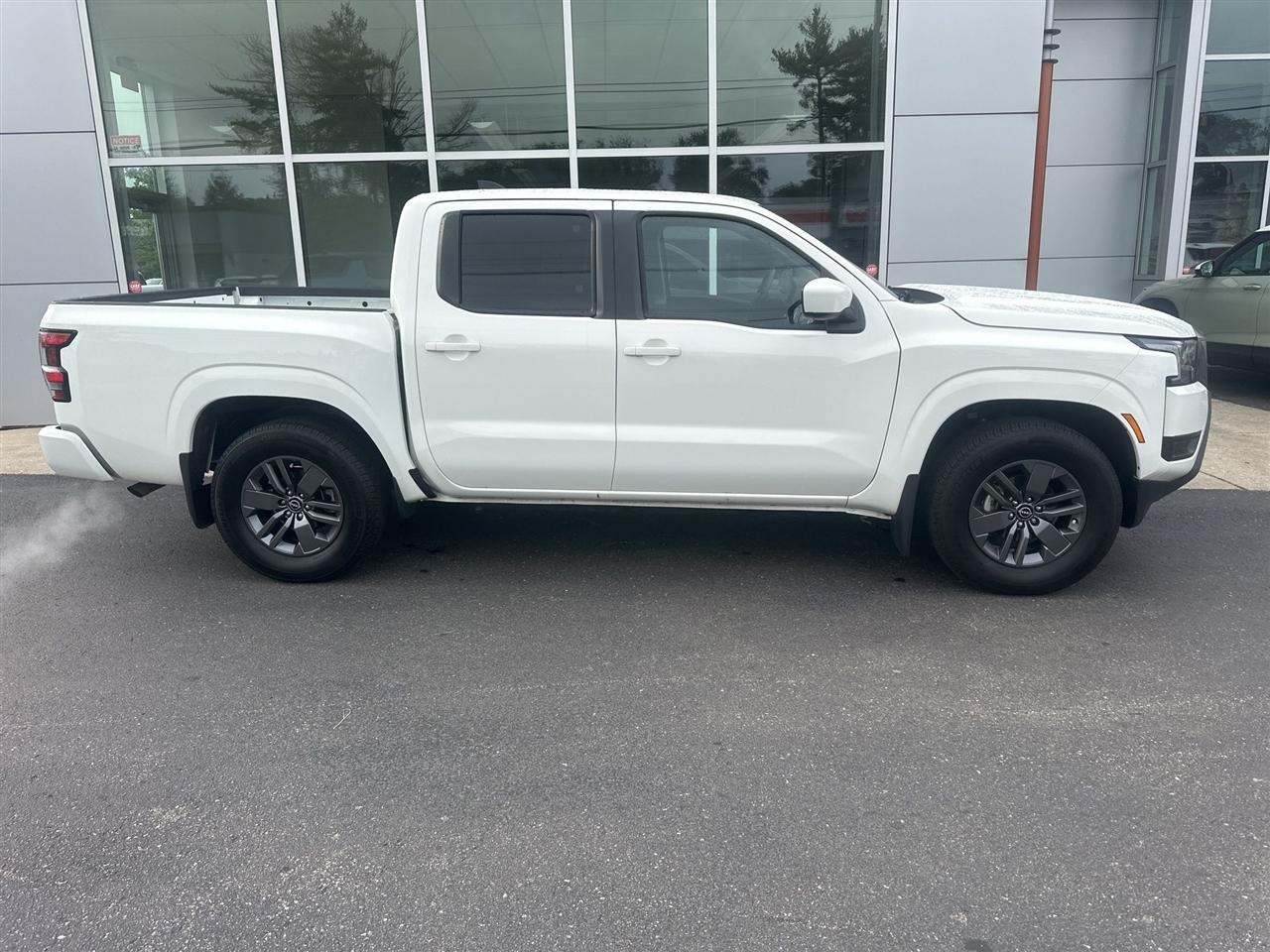 Nissan Frontier  2025