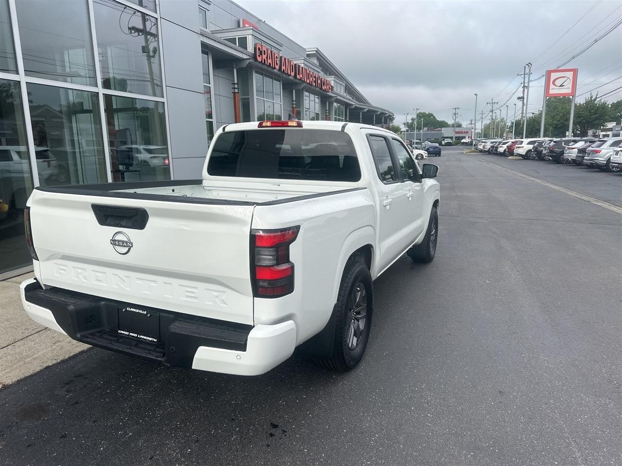 Nissan Frontier  2025