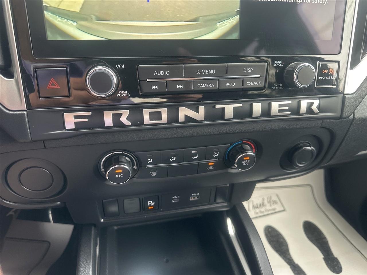 Nissan Frontier  2025
