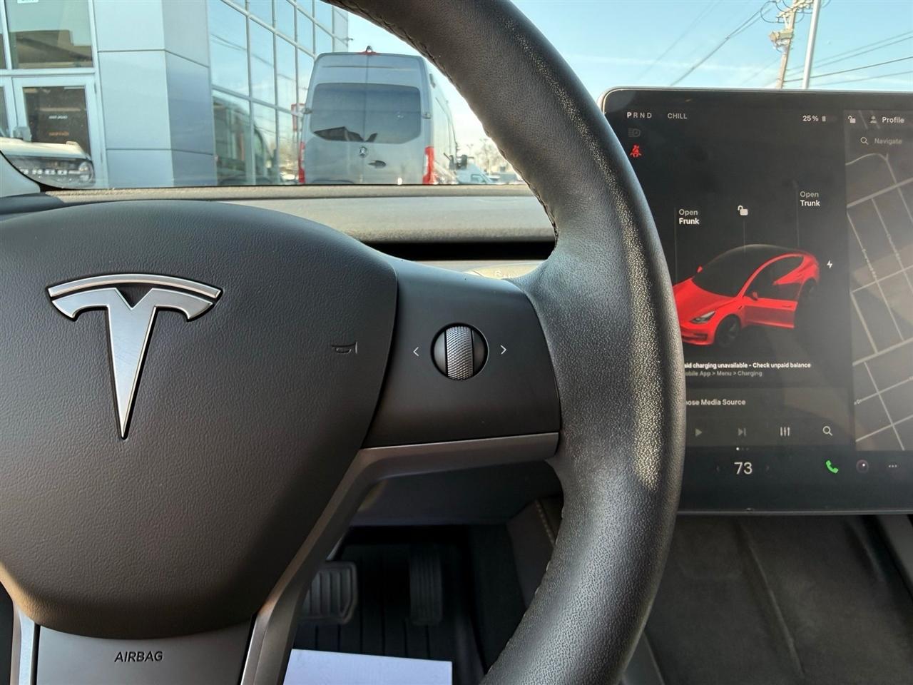Tesla Model 3  2021