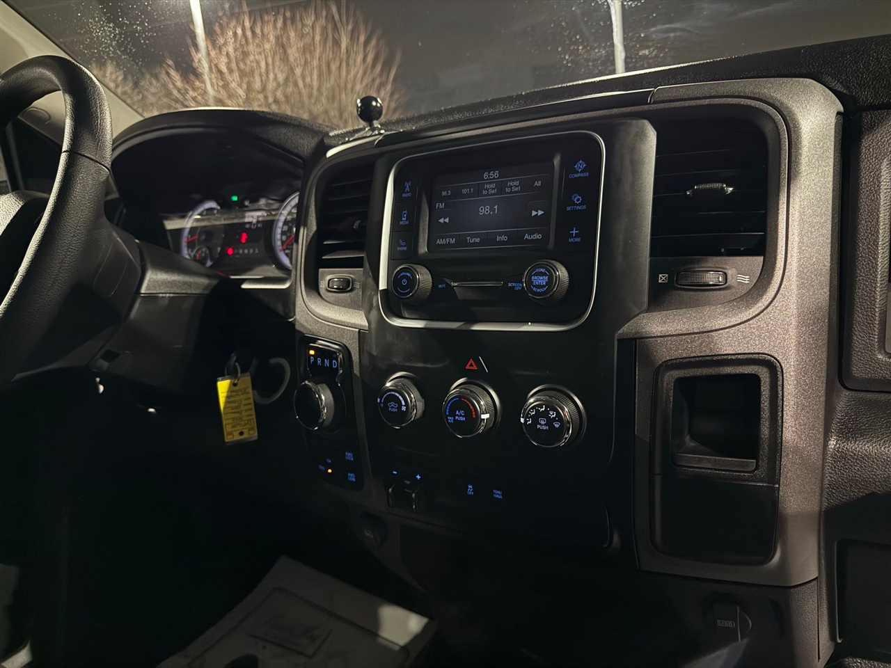 RAM 1500 Classic  2023