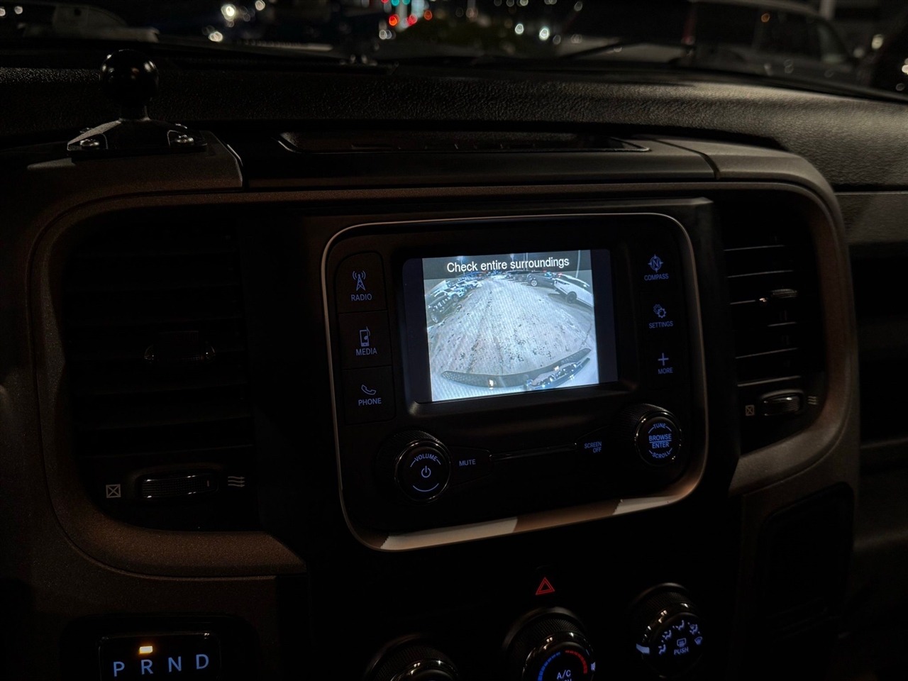 RAM 1500 Classic  2023