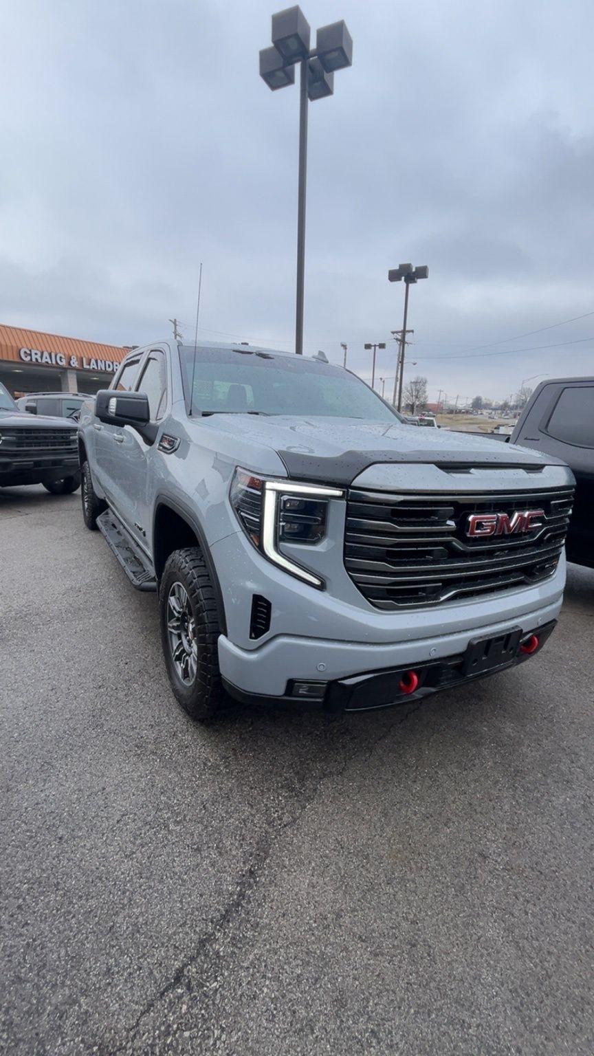 2024 GMC Sierra 1500 AT4