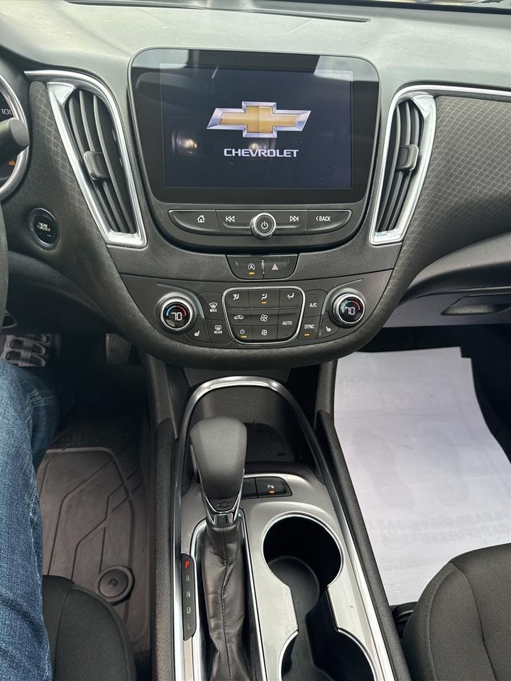 Chevrolet Malibu  2021