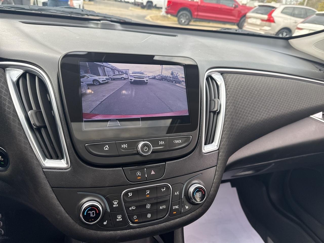 Chevrolet Malibu  2021