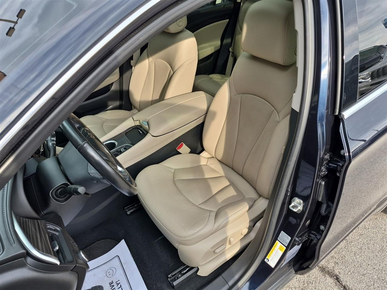 Buick Envision  2020