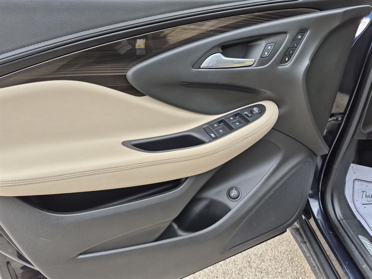 Buick Envision  2020