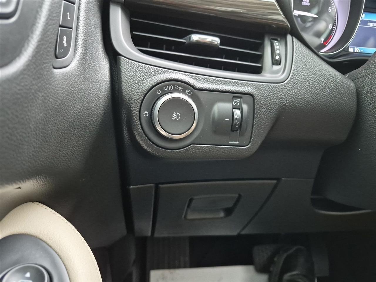 Buick Envision  2020