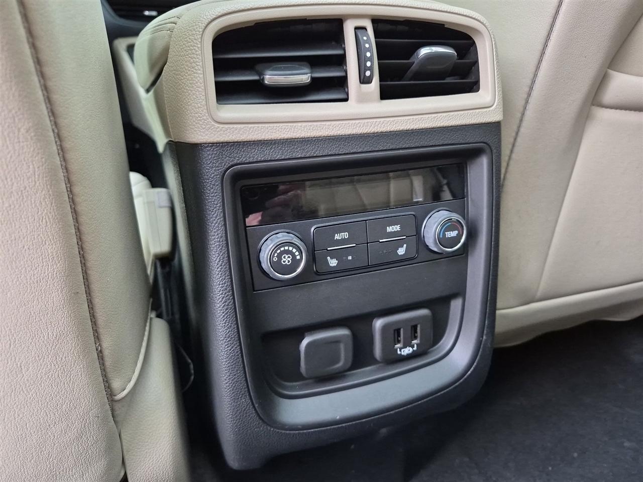 Buick Envision  2020