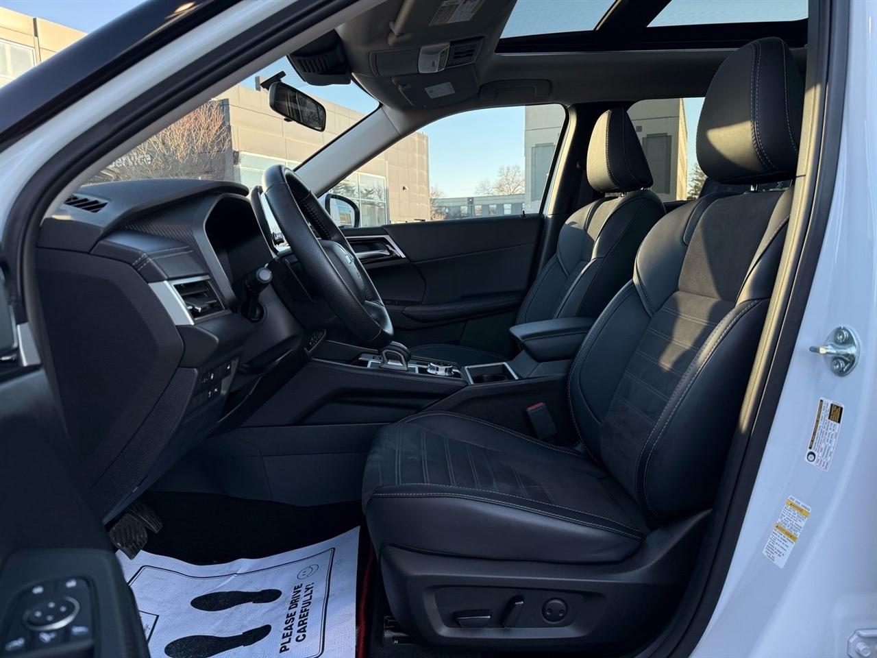 Mitsubishi Outlander PHEV  2024