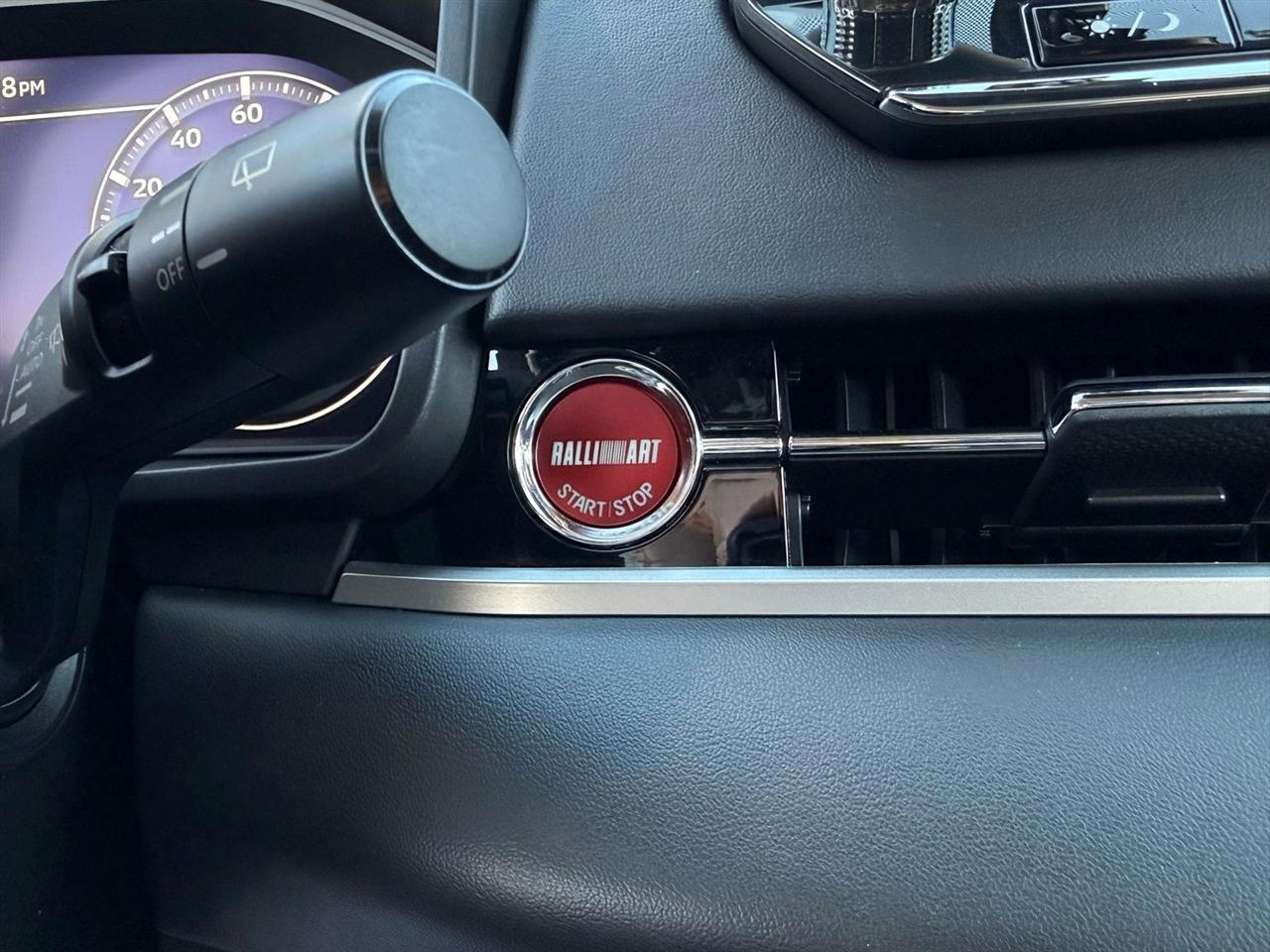 Mitsubishi Outlander PHEV  2024